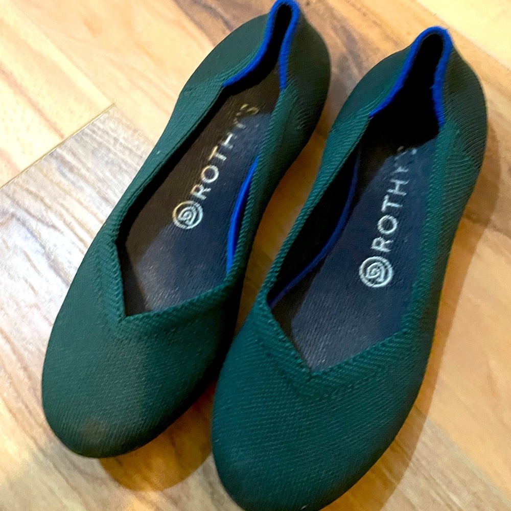 Rothy’s Dark Emerald Green Rounded Toe flats as 8